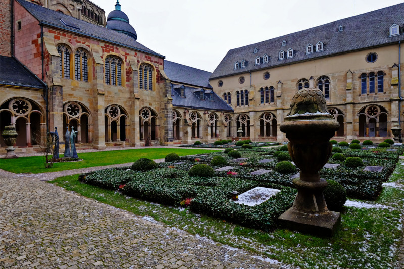 Kreuzgang am Dom